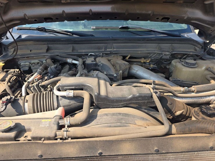 2011-ford-f350-image-29