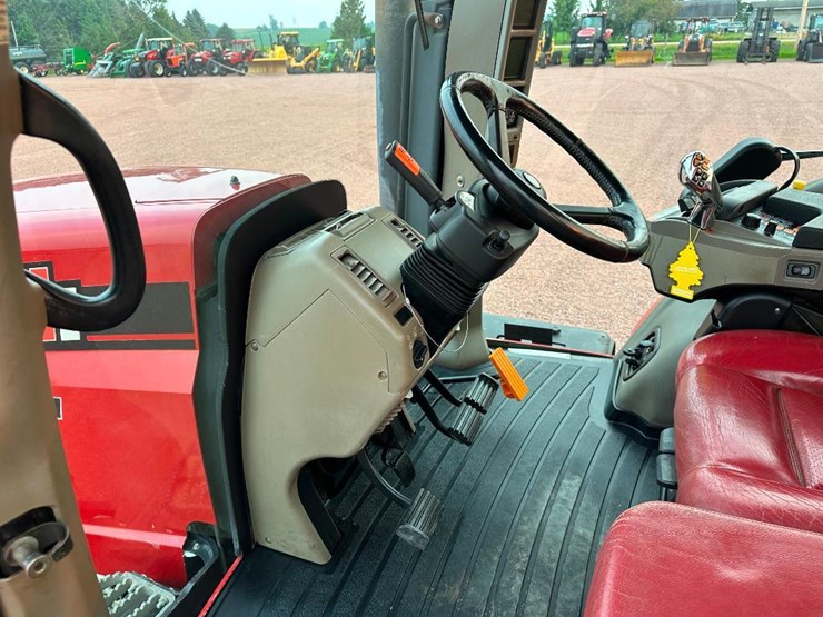 2012-case-ih-magnum-260-image-61