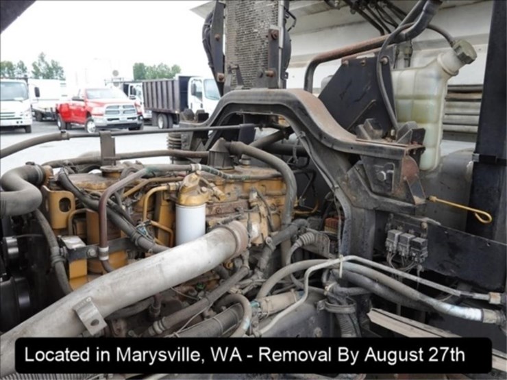 2002-gmc-t7500-image-7