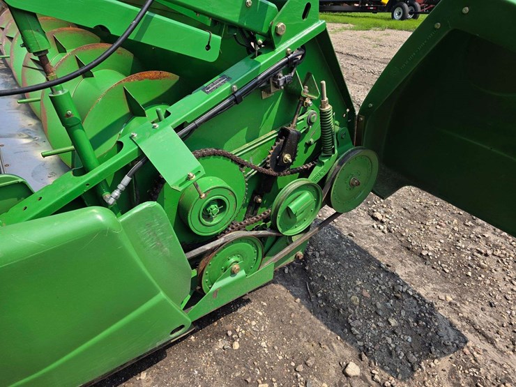 john-deere-630f-image-6
