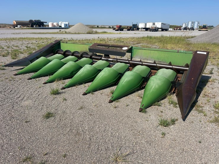 john-deere-843-image-1