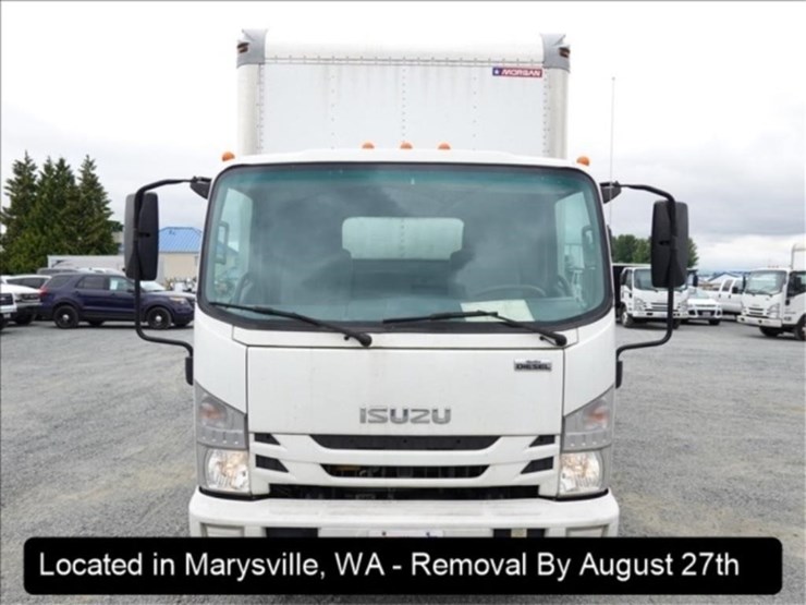 2019-isuzu-npr-image-18