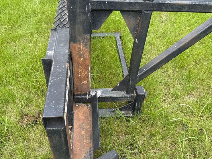 skidloader-quick-tach-groomer-image-8