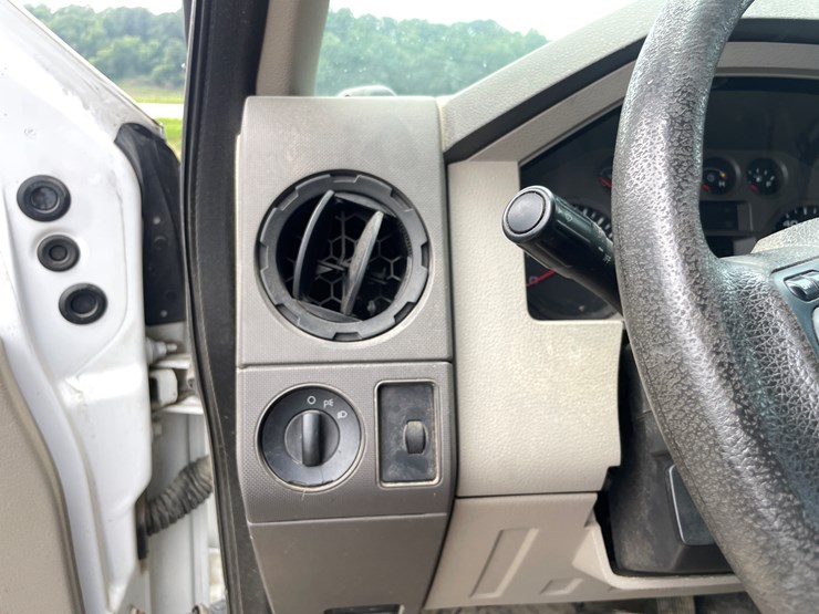 2008-ford-f250-image-52