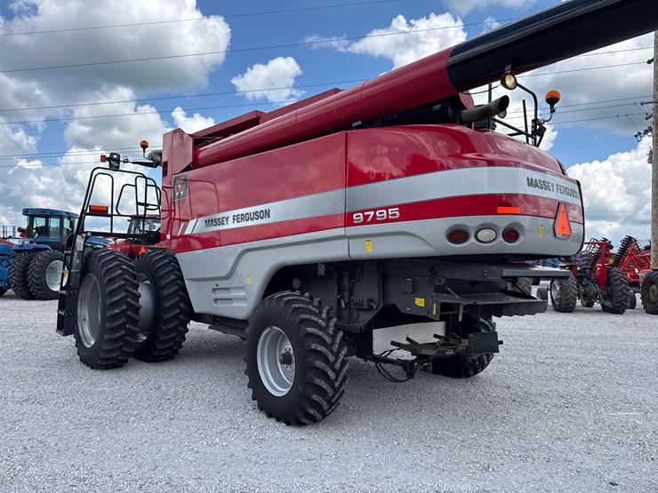 massey-ferguson-9795-image-3