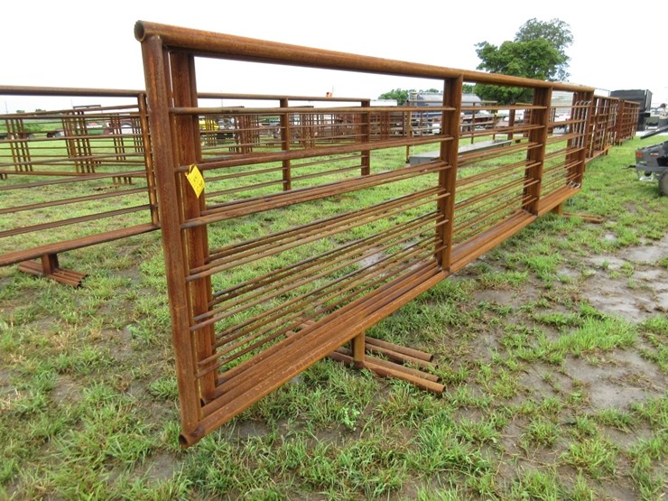 (4)-texas-built-25'-stand-alone-panels-image-1