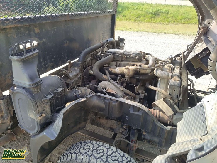 2012-hino-155-image-21