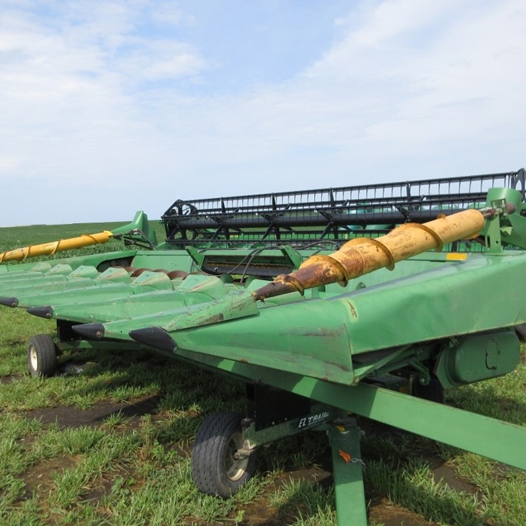 JOHN DEERE 843