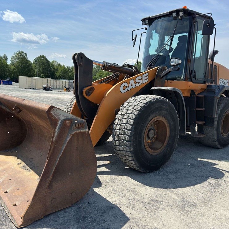 2019 CASE 621