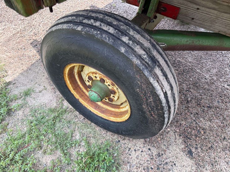 john-deere-1065-image-13