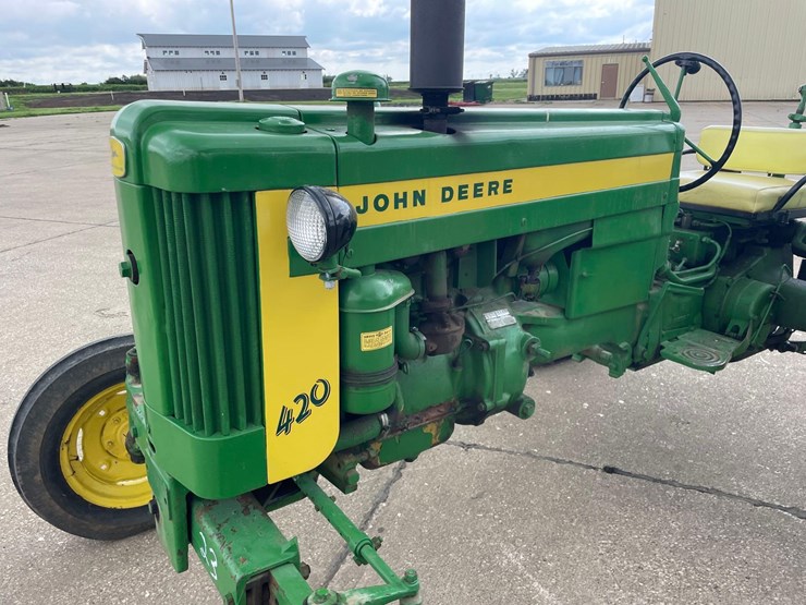 john-deere-420-image-23
