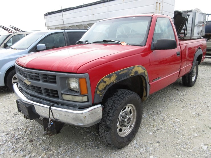 1996-chevy-2500---cheyenne-edition-image-1