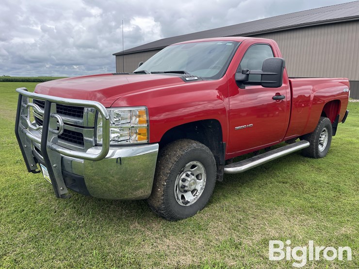 2010-chevrolet-silverado-3500-image-1