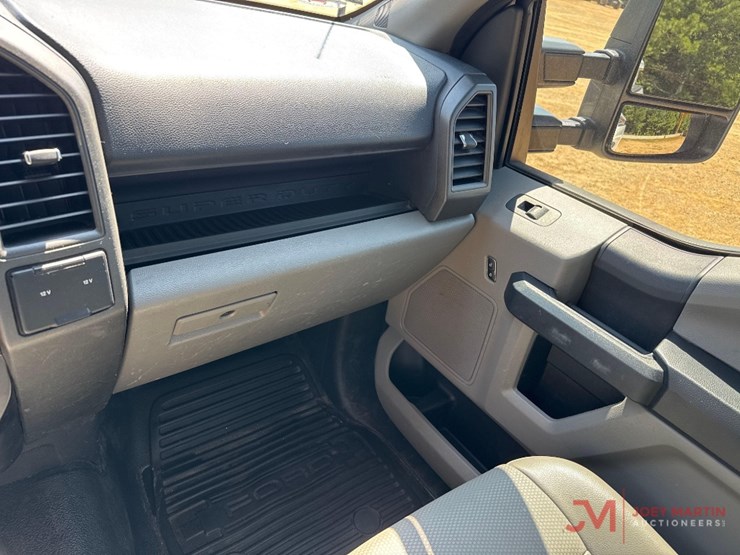 2022-ford-f250-xl-image-25