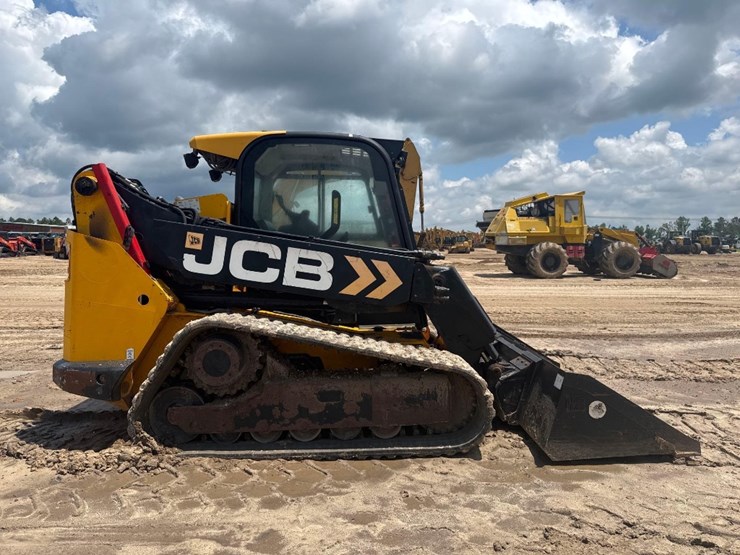 jcb-3ts-8t-image-5