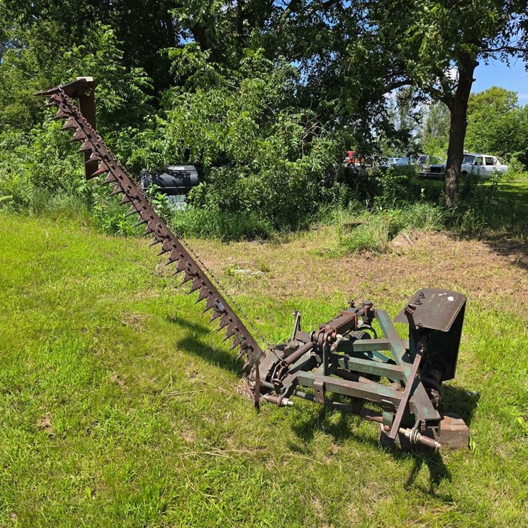 3pt Sickle Mower, 6’ Bar, Rivet Sections, 540 PTO, Quick Connect on Hydraulic Cylinder