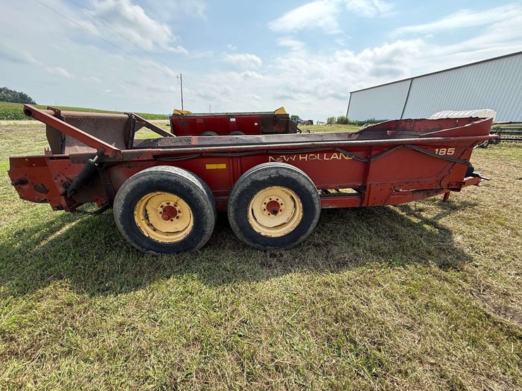 new-holland-185-image-9