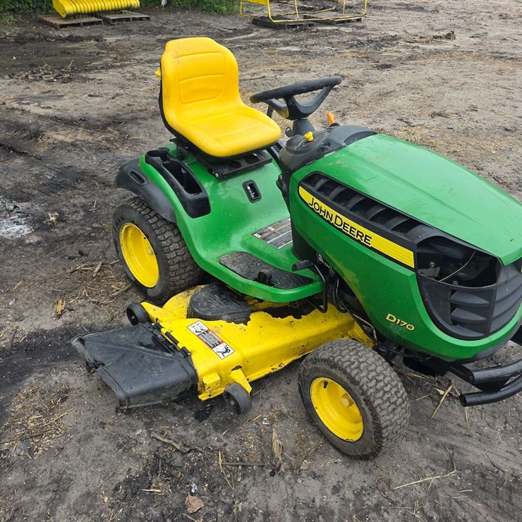 JOHN DEERE D170