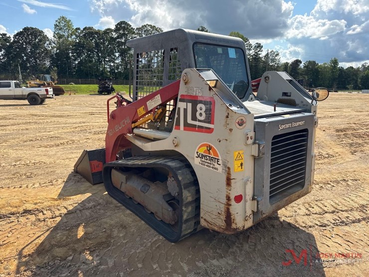 2020-takeuchi-tl8-image-3