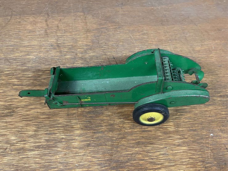 john-deere-16-image-4
