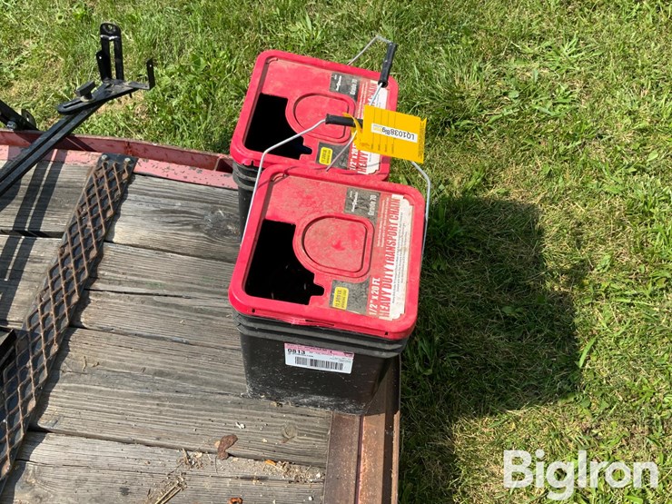 buckets-of-chain-image-4