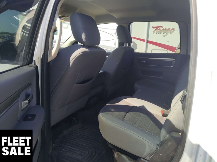 2014-ram-2500-slt-image-17