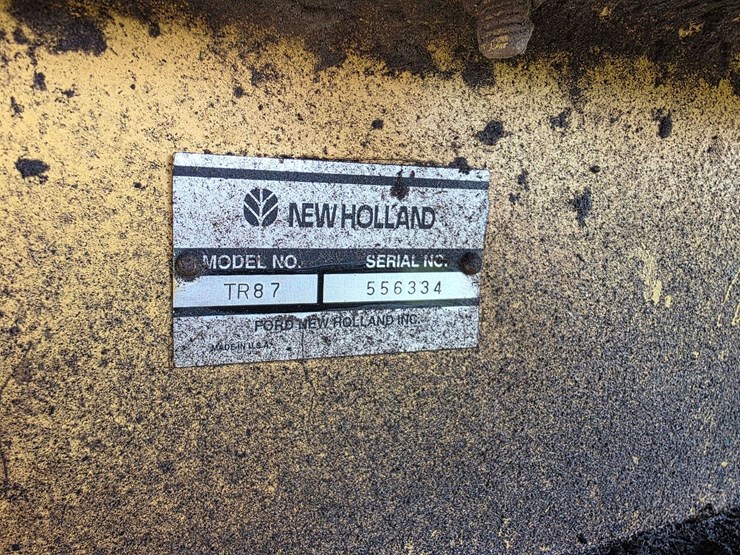 new-holland-tr87-image-11