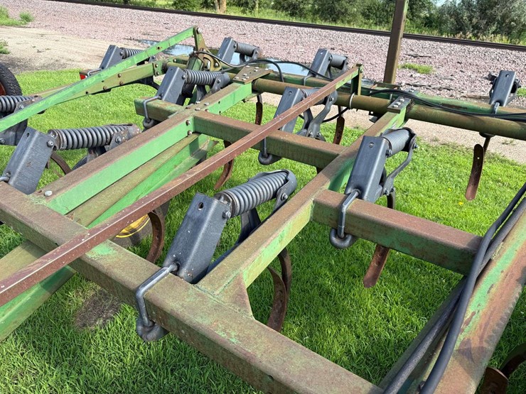 john-deere-610-image-11