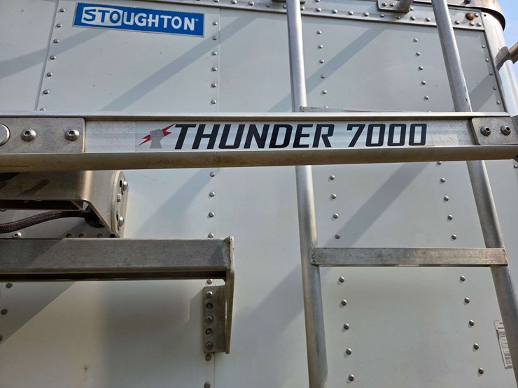 2013-stoughton-trailer-image-3