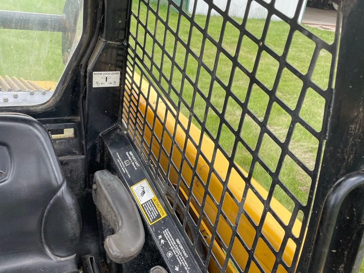 2006-john-deere-317-image-47