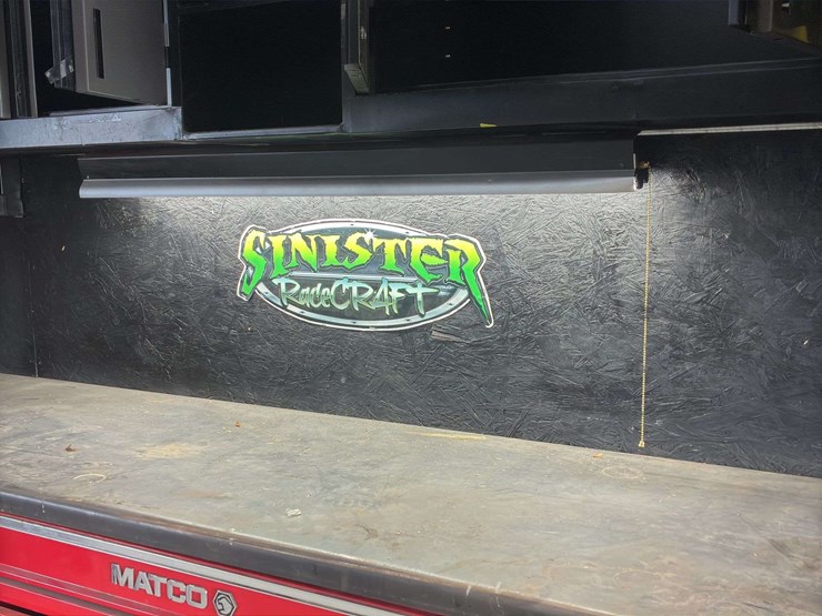 toolbox-w/-wall-cabinets-image-14