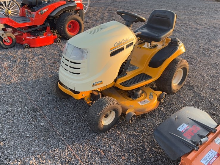 cub-cadet-lt1018-image-1