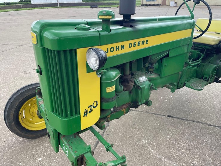 john-deere-420-image-21