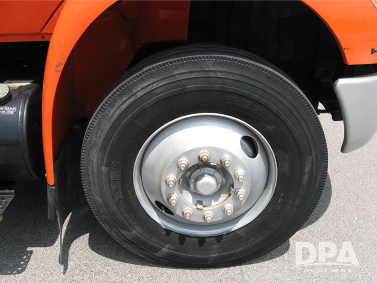 2009-international-durastar-4400-image-23