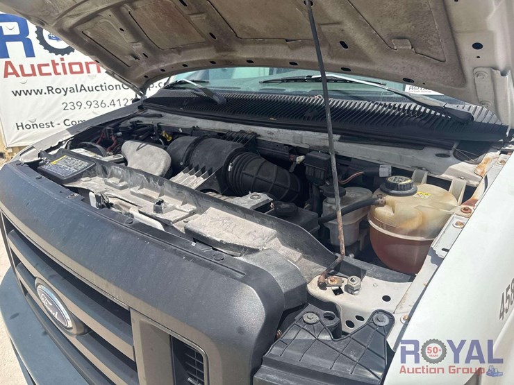 2008-ford-cargo-image-8