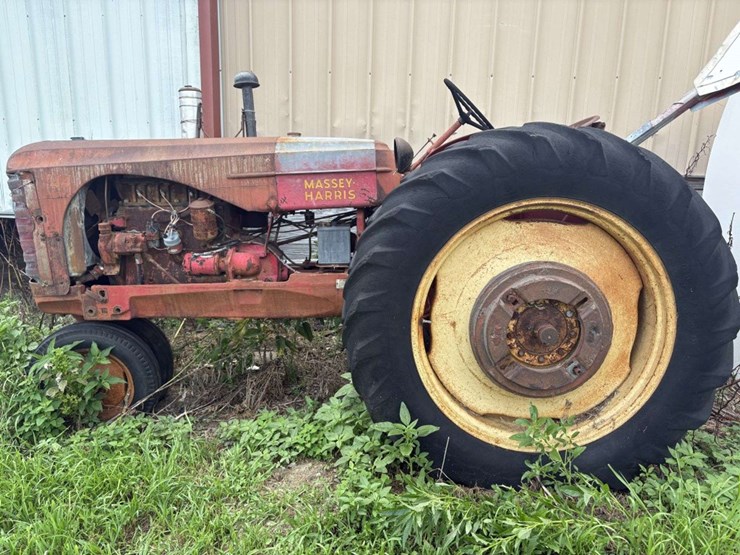 massey-ferguson-44-image-2