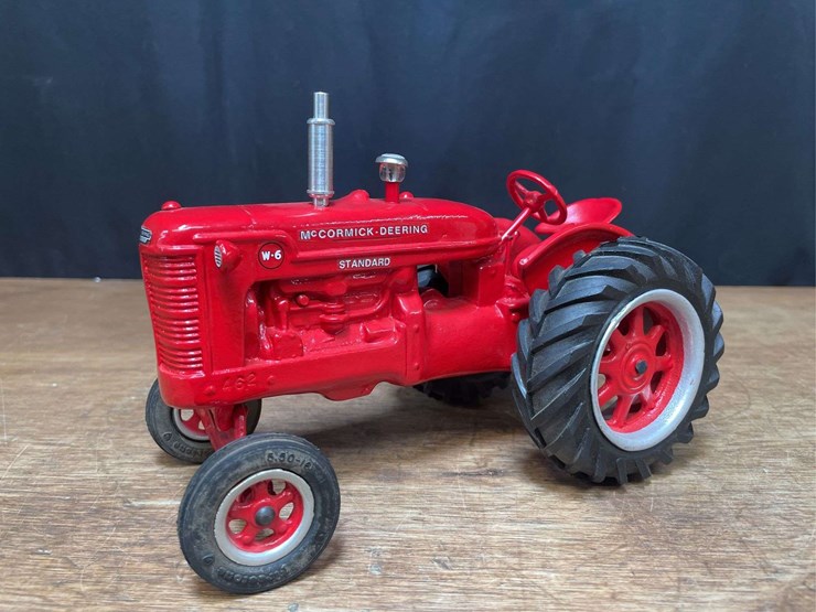 1/16-mccormick-deering-w-6-1990-50th-anniversary-pioneer-collectibles-image-1
