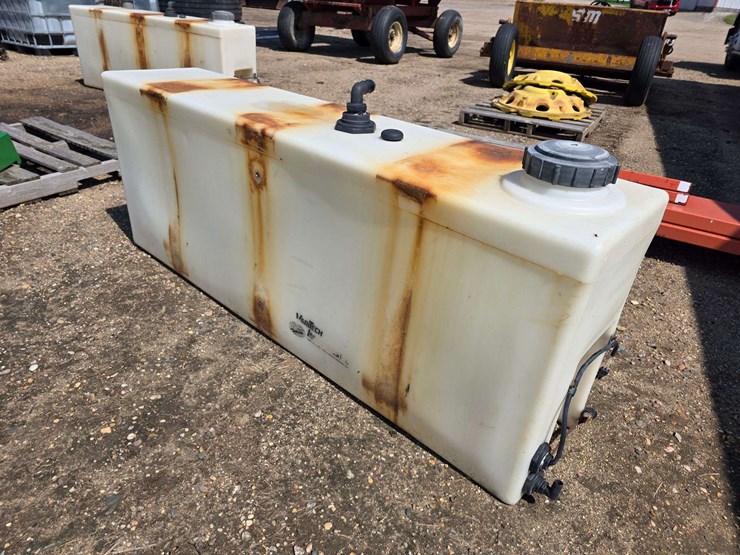 approx-70.5”-x-15”-x-25.5”-poly-tank-image-4