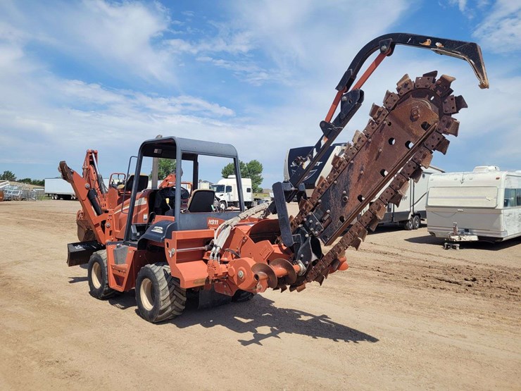 2006-ditch-witch-rt75-image-10