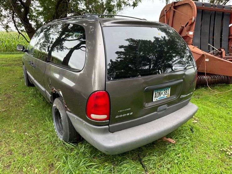 1997-dodge-caravan-image-5