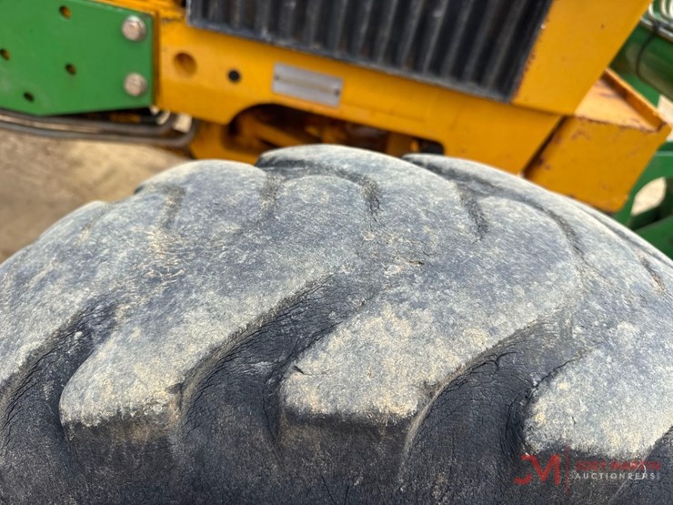 john-deere-2155-image-16
