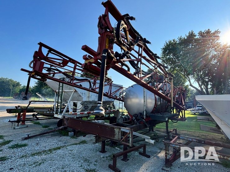 2014-case-ih-610-image-1