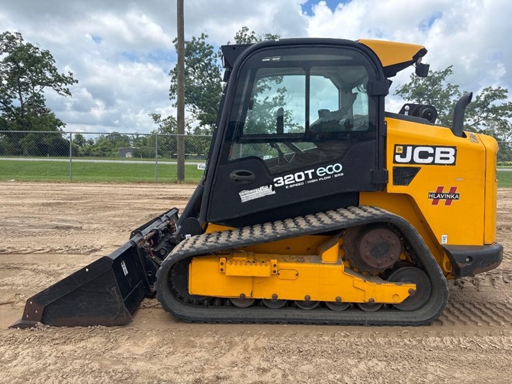 2015-jcb-320t-eco-image-1