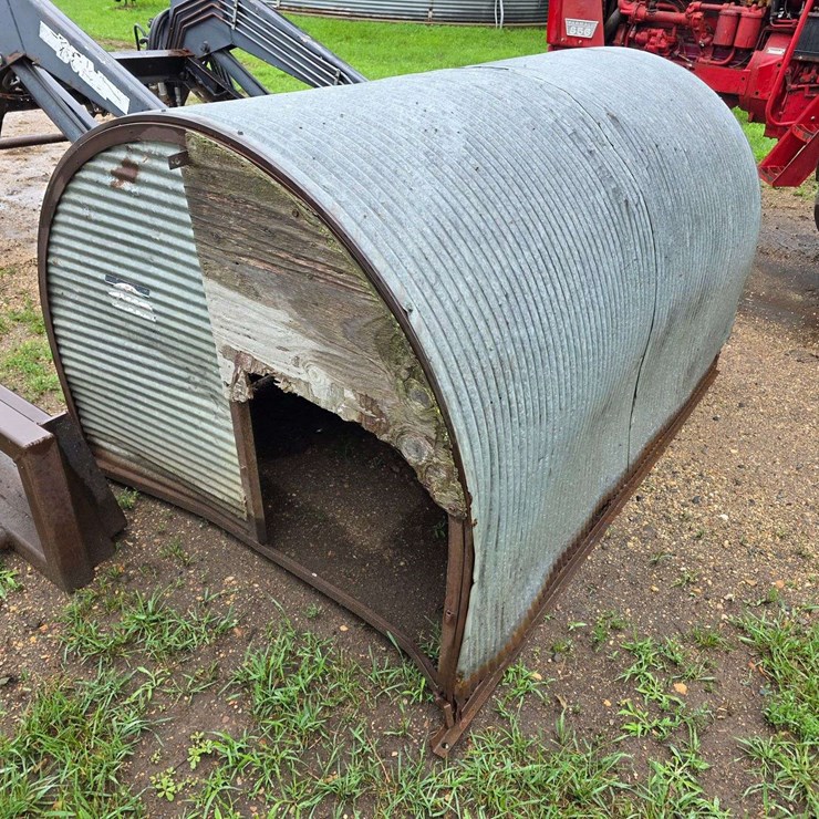 Calf/Hog Hut