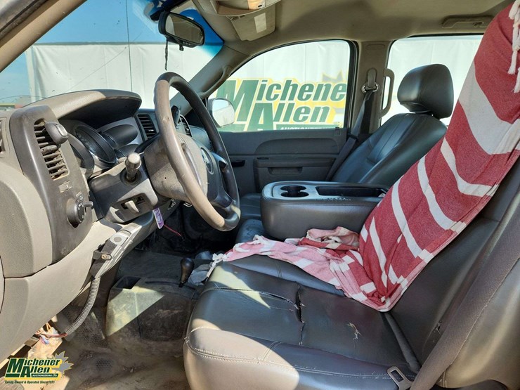 2011-chevrolet-silverado-3500hd-image-7