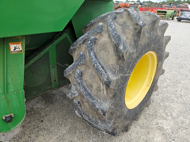 1996-john-deere-9600-image-26