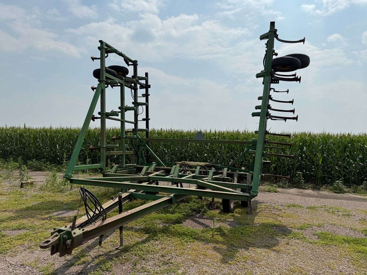 john-deere-1610-image-3