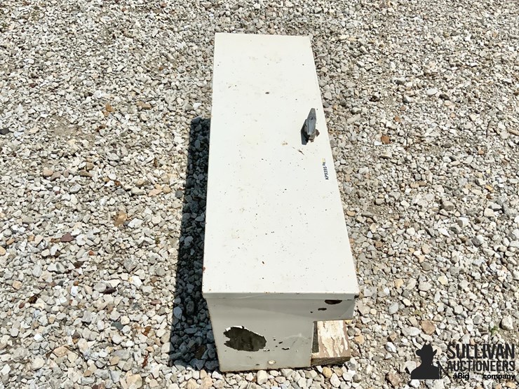 side-mount-truck-tool-box-image-4