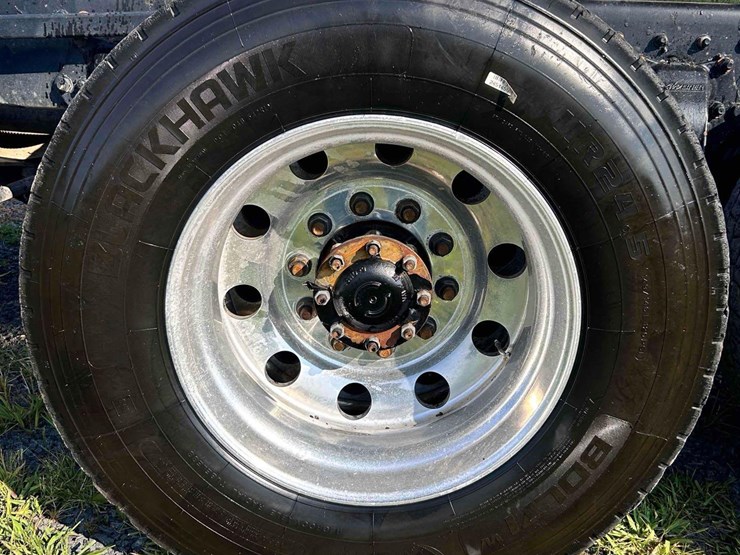 2019-western-star-sf4700-dump-truck-image-10