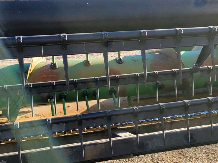 2011-john-deere-635f-image-4